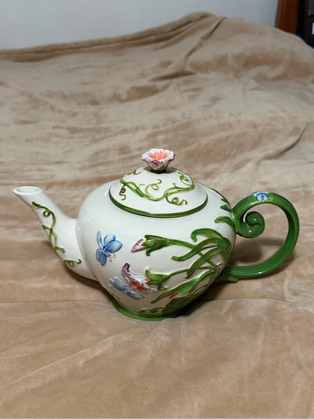 Temp-Tations Hand-Painted Dragonfly 50 oz Ceramic Teapot Green Floral Accents